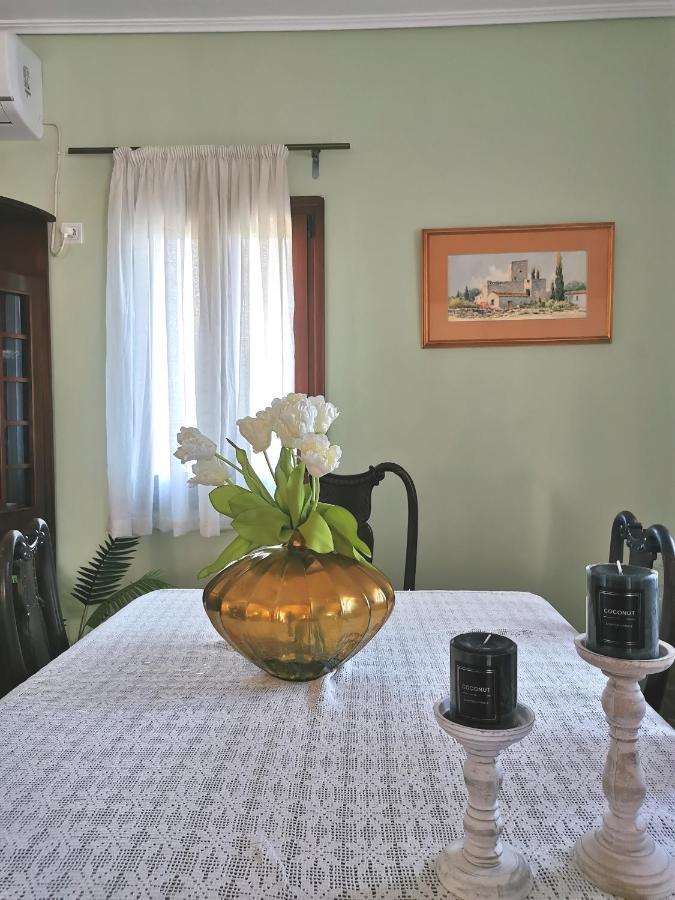 Athevillas Antonis Mina Ngoại thất bức ảnh