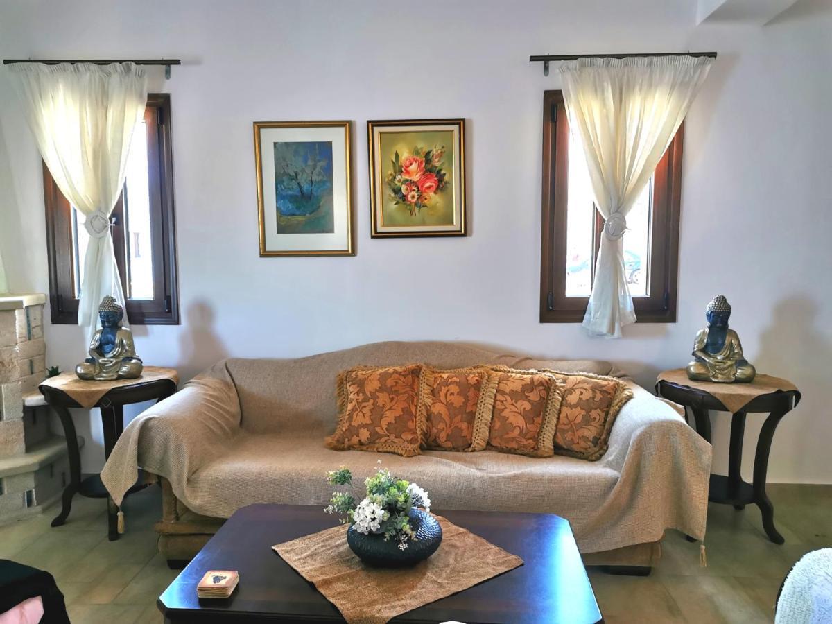 Athevillas Antonis Mina Ngoại thất bức ảnh
