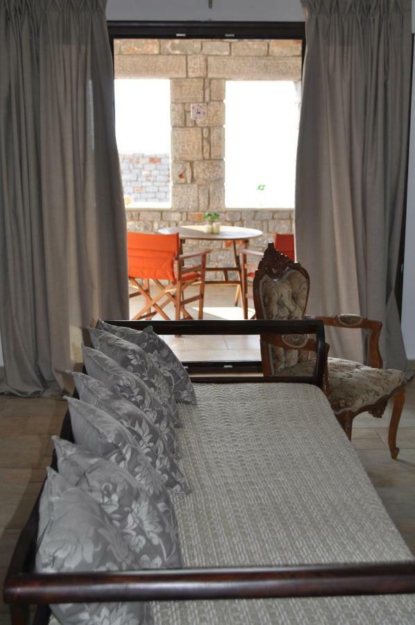 Athevillas Antonis Mina Ngoại thất bức ảnh